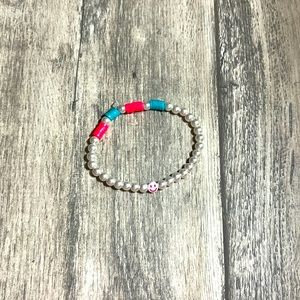 Bracelet/jewelry! Handmade with love!💕 pink and blue clay beads! Pearls !